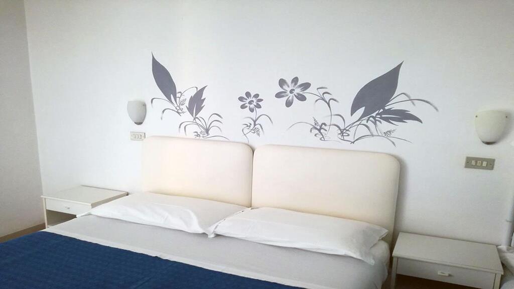 Albergo B&B Serafini ريميني المظهر الخارجي الصورة