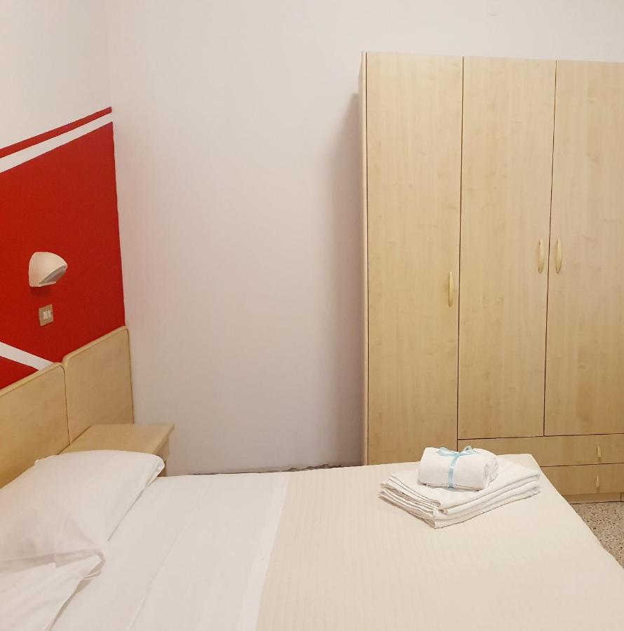 Albergo B&B Serafini ريميني المظهر الخارجي الصورة