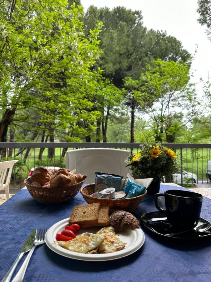Albergo B&B Serafini ريميني المظهر الخارجي الصورة